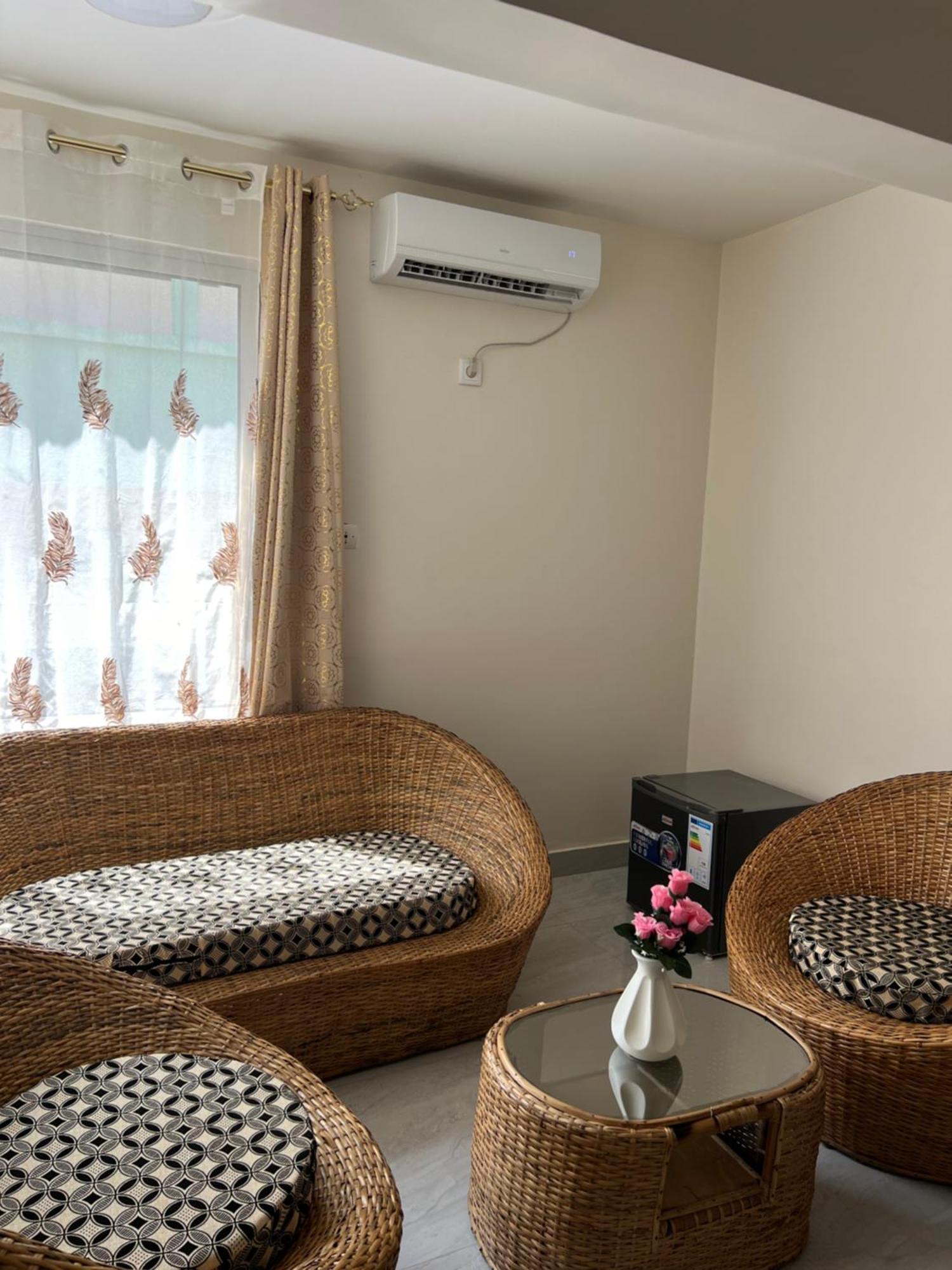Mag Palace Hotel 비사우 외부 사진